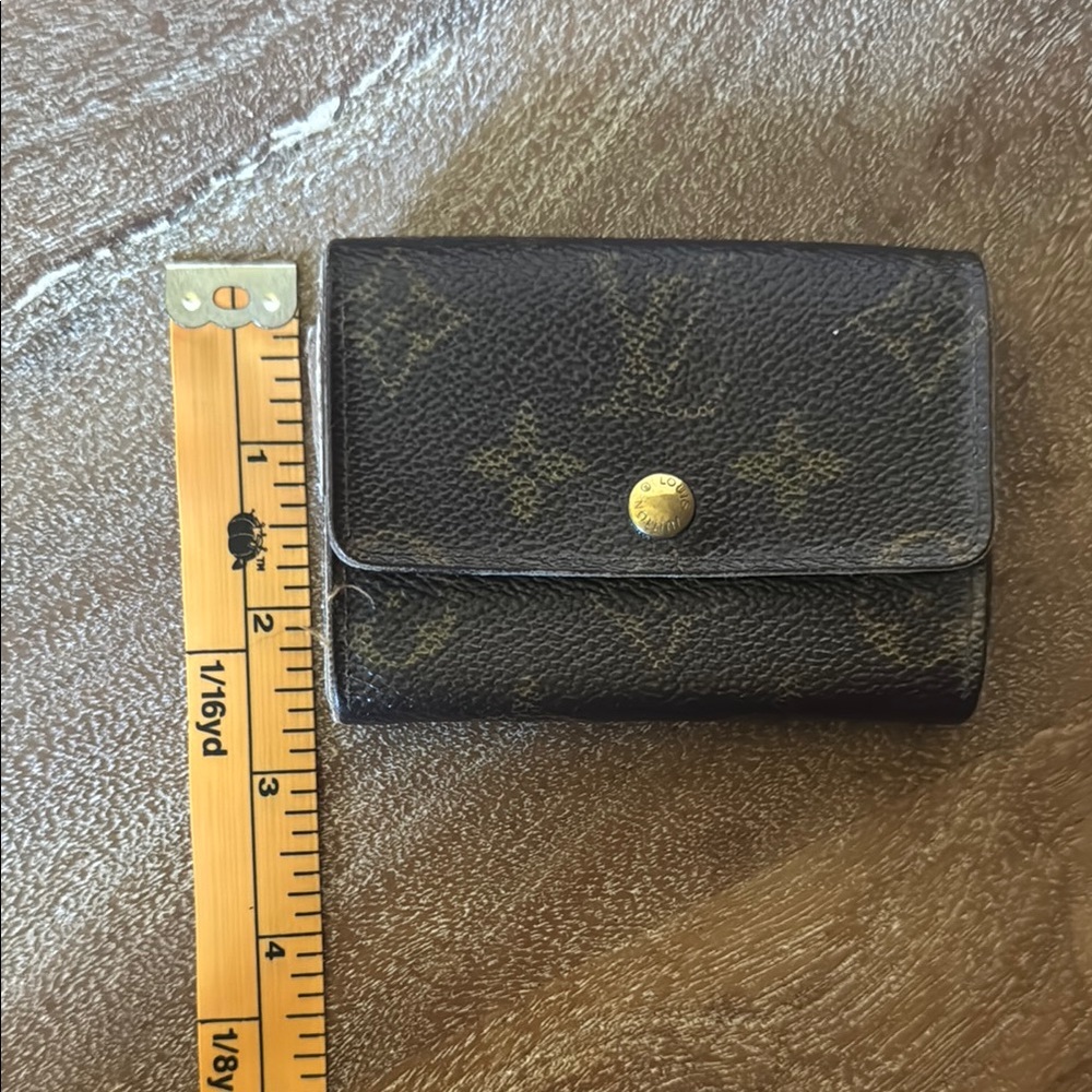 Louis Vuitton Monogram Porte Monnaie Plat Coin Wallet - Picture 5 of 11